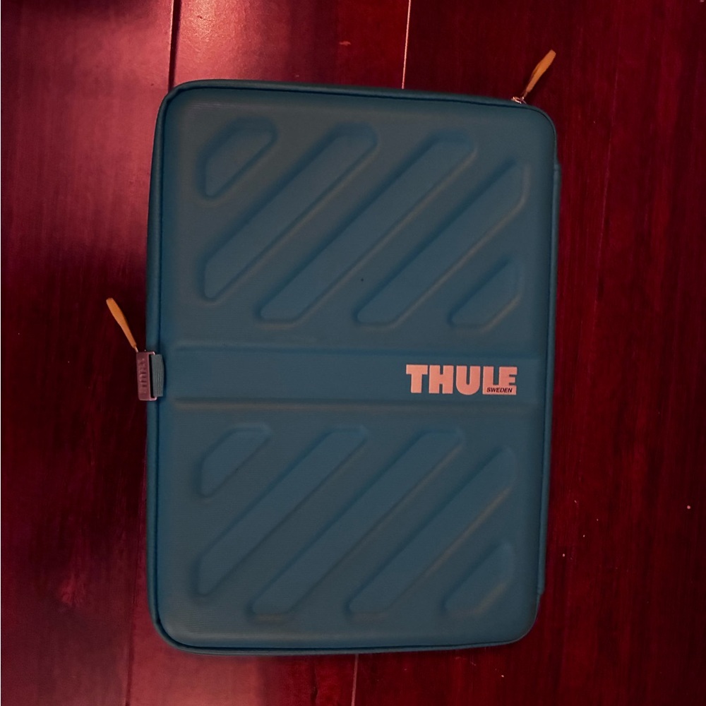 Thule Blue Tablet Sleeve with Quilted Design
